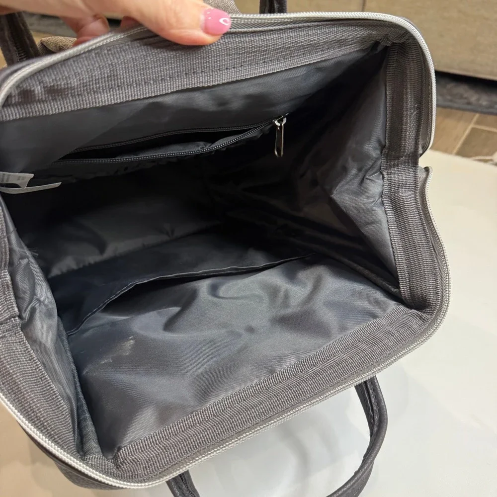 Bananafish Diaper Bag Backpack Women OS Grey‎ Good Wide Frame Multi Pocket